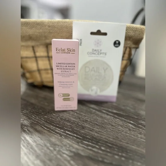 NWT Eclat Skin Limited Edition Makeup Remover and Reusable Rounds Bundle - Picture 2 of 13